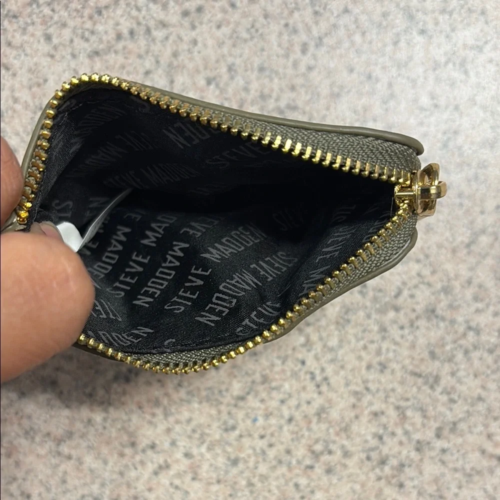 Steve Madden Olive Key & Card Holder